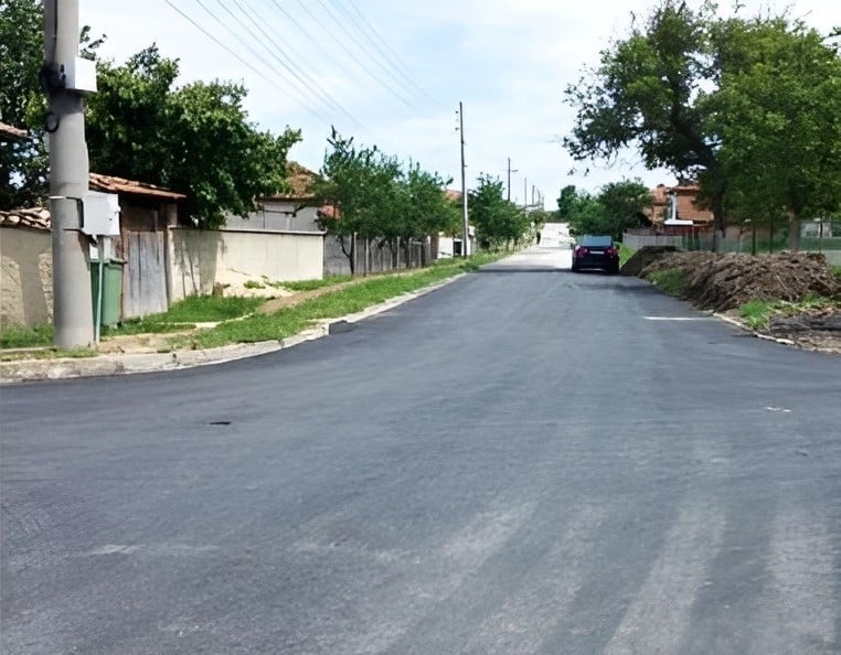 Реконструкция на улична мрежа и тротоари в община Дългопол